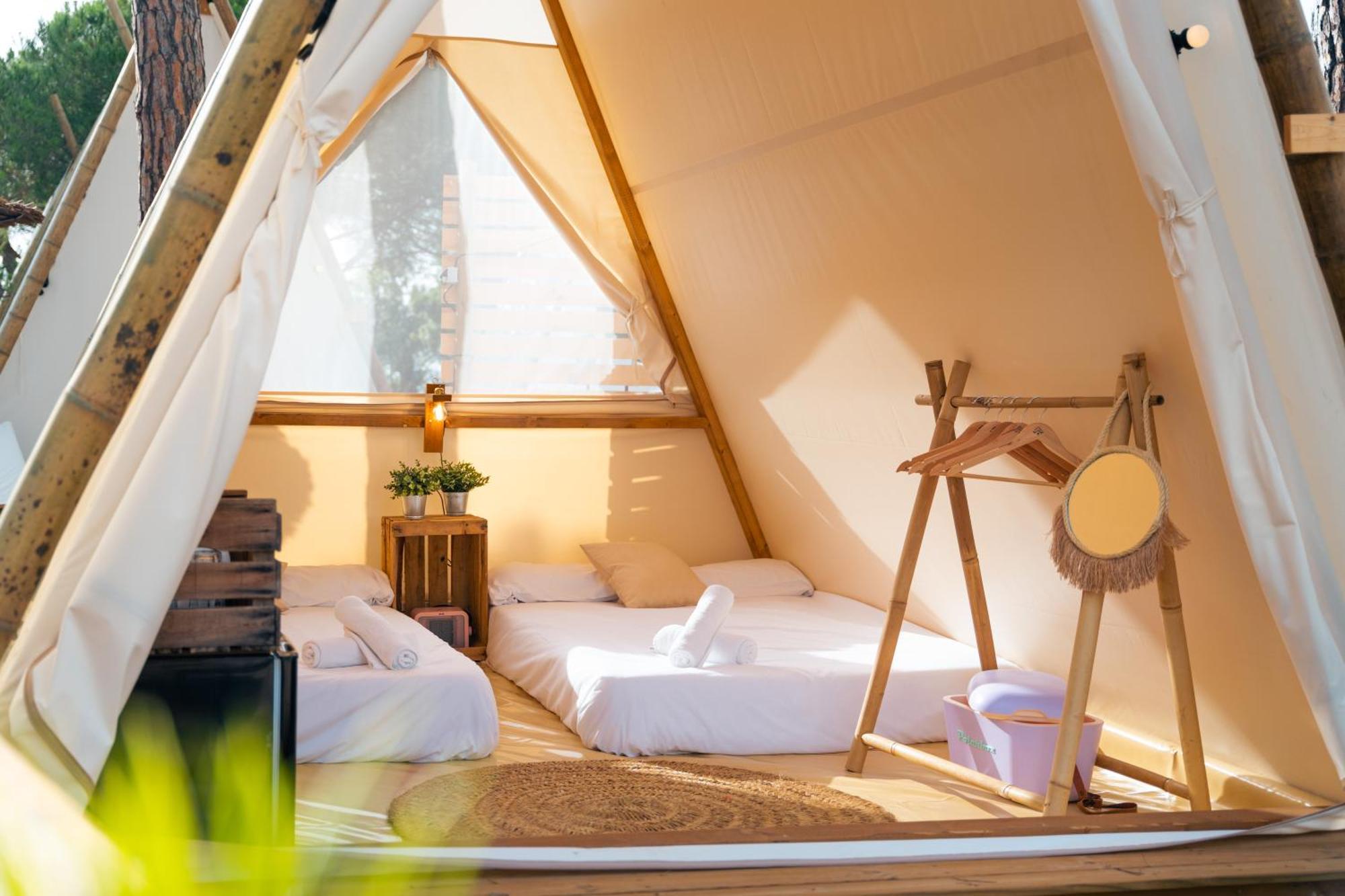 Kamping OH Tarifa Hotel Bagian luar foto