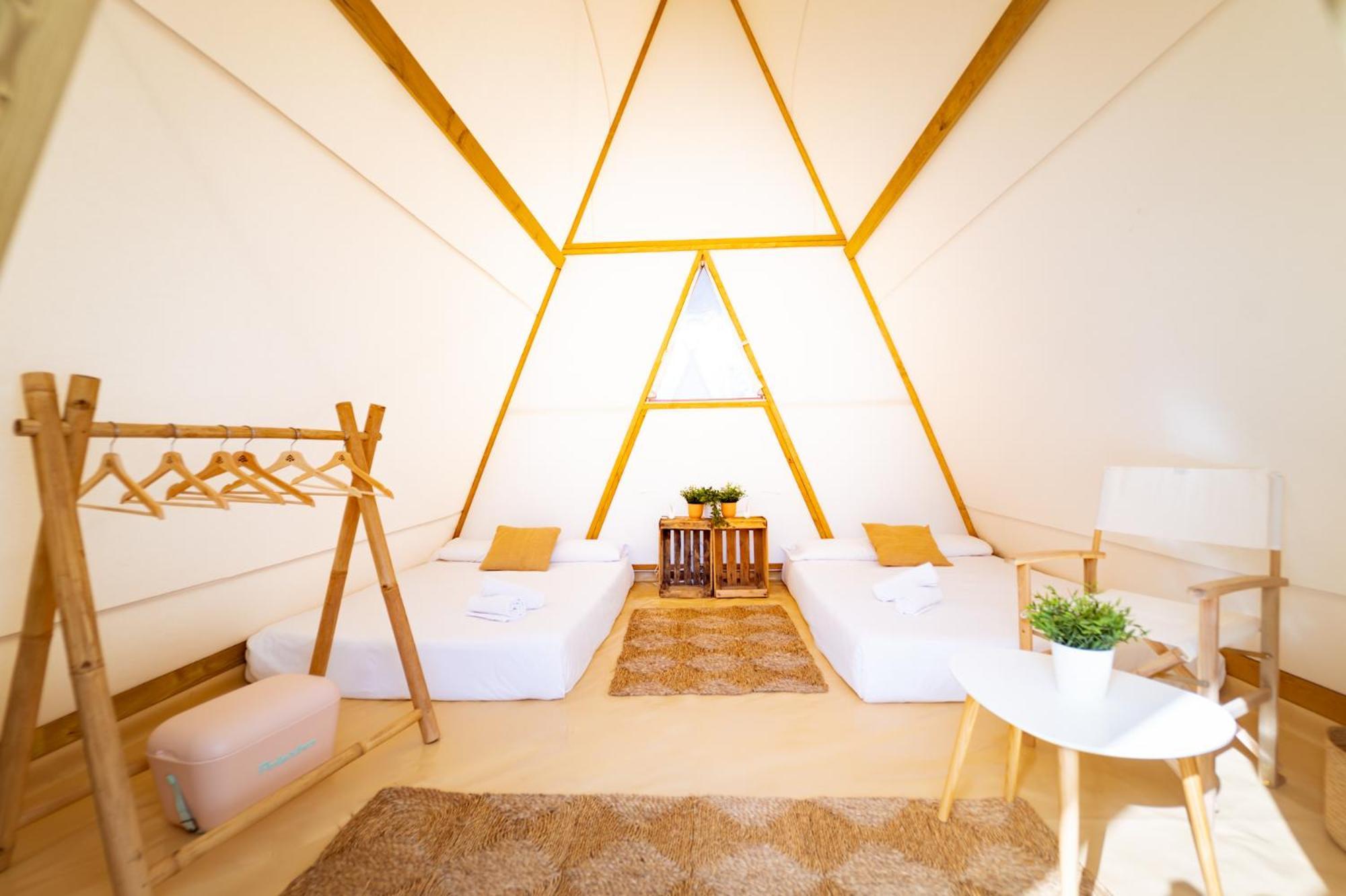 Kamping OH Tarifa Hotel Bagian luar foto